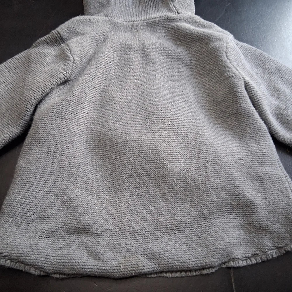 Childs Grey Soft Knit Cardigan    Size 1 1/2-2yr